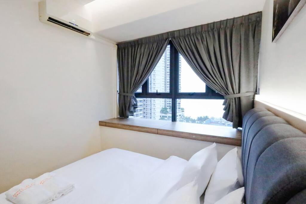 Danga Bay Premium Unit Apartment