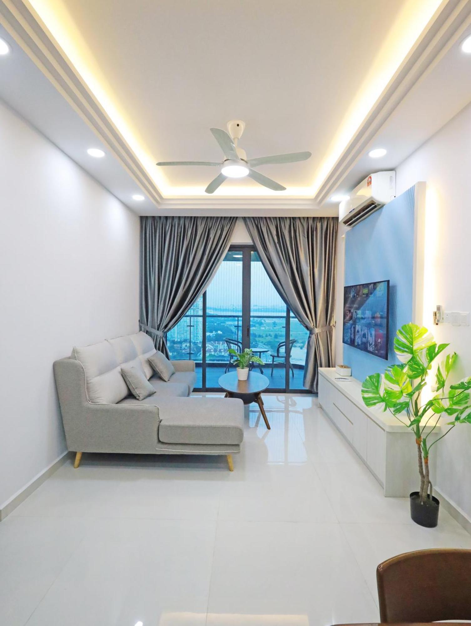 Pangsapuri Danga Bay Premium Unit